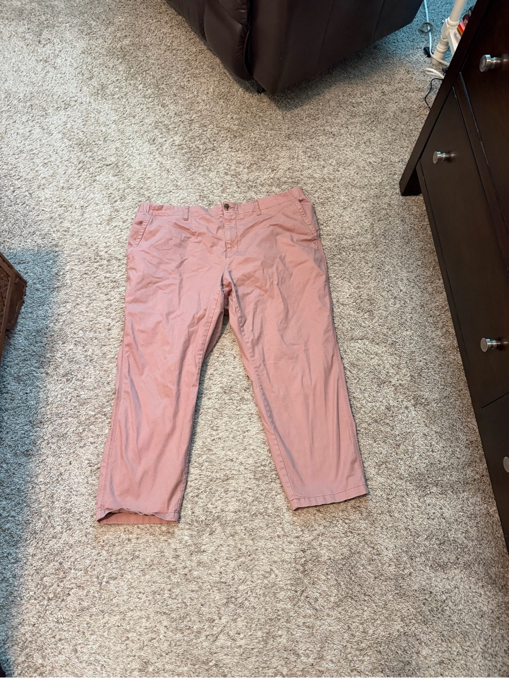Old Navy Women's Cropped Chino Pants in Blush Pink